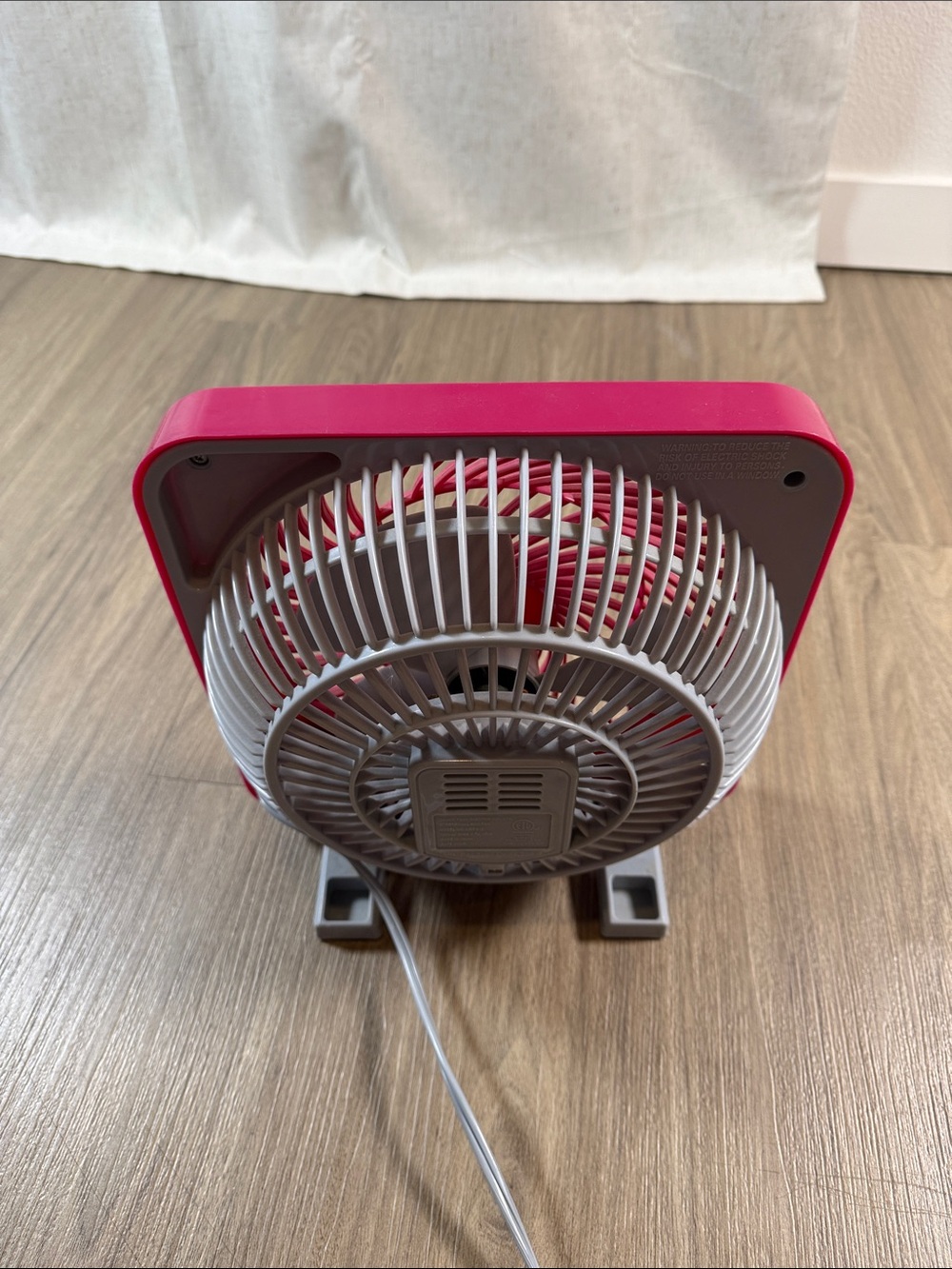 Pink Portable Table Fan - Picture 5 of 8